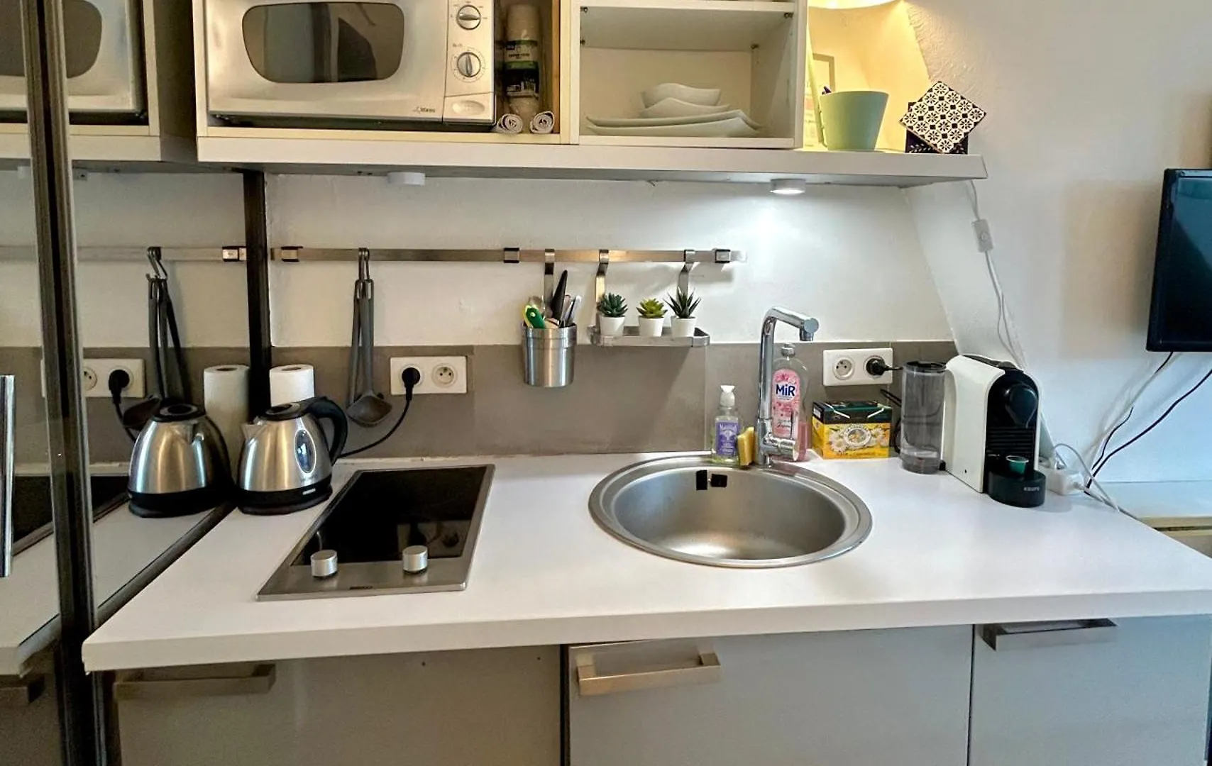 Apartment Belleville Nest Paris